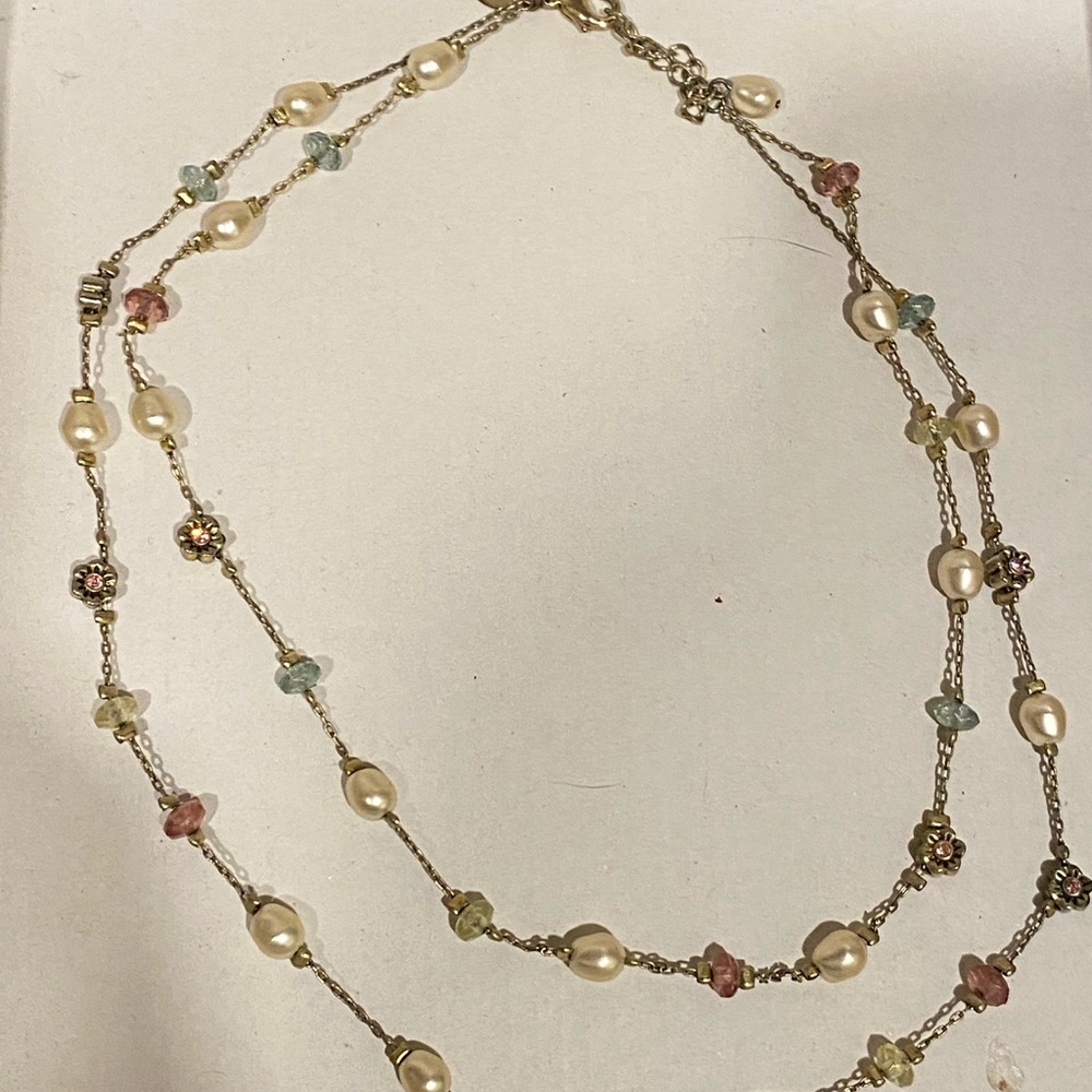 Elegant Pearl and Gemstone Necklace